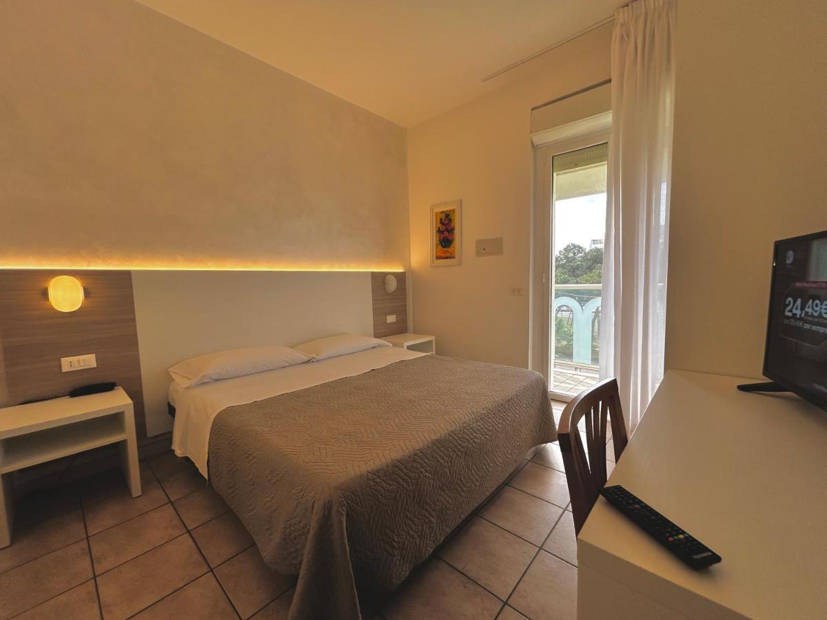 Hotel Adria Milano Marittima Exterior foto