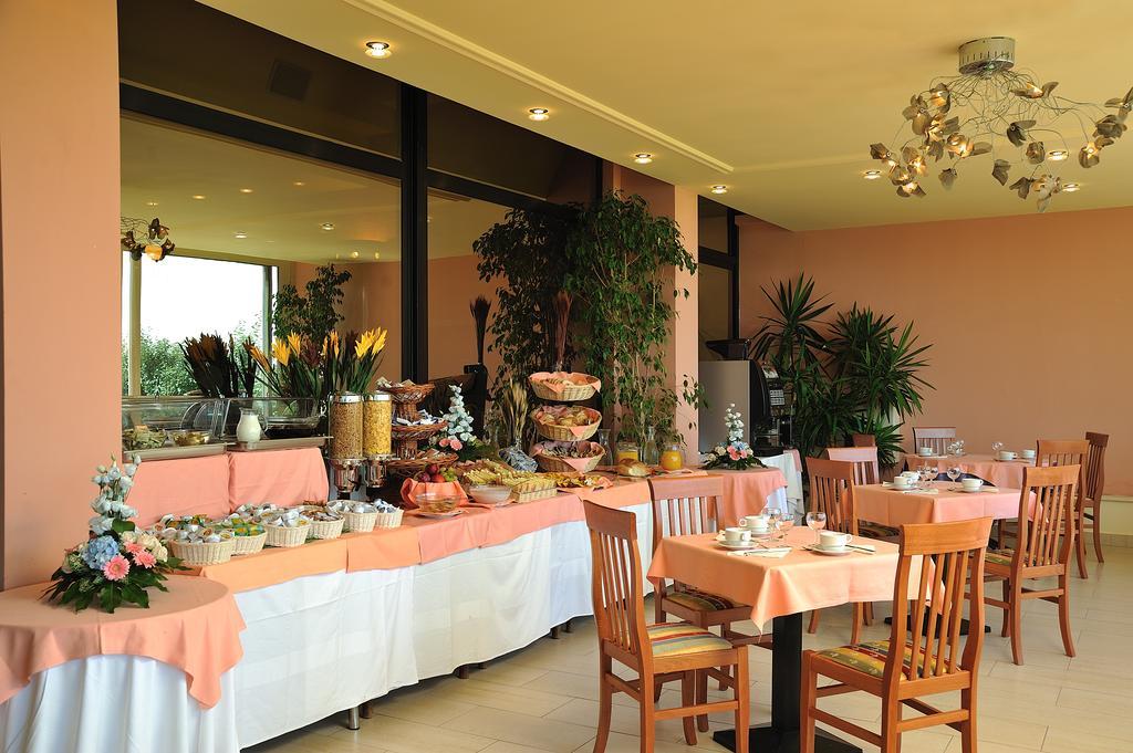 Hotel Adria Milano Marittima Exterior foto